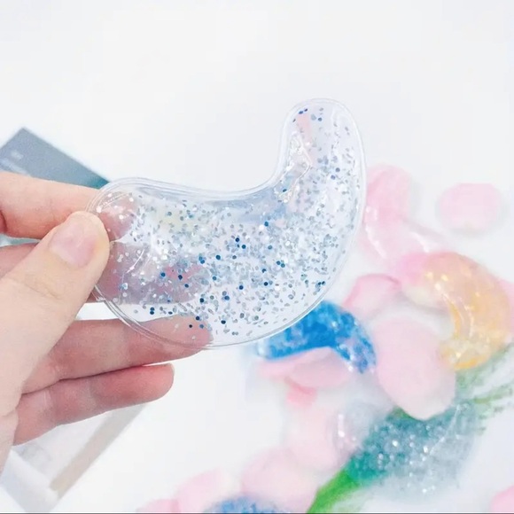 Reusable Under Eye Patches - Picture 4 of 5